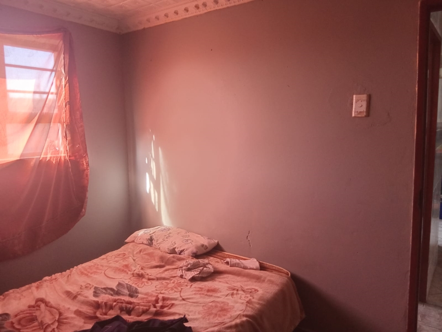 2 Bedroom Property for Sale in Kwa Nobuhle Eastern Cape
